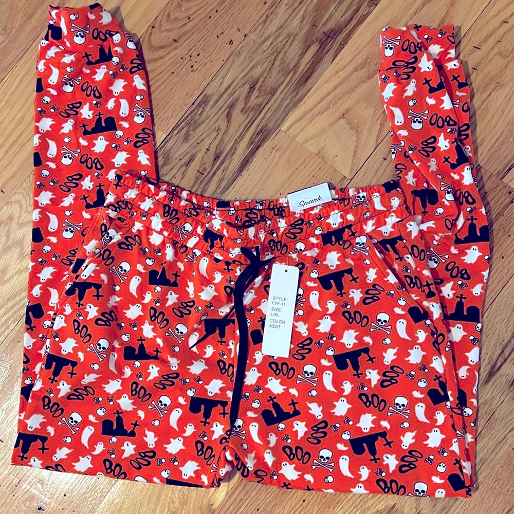 NWT Halloween stretchy sleep pants